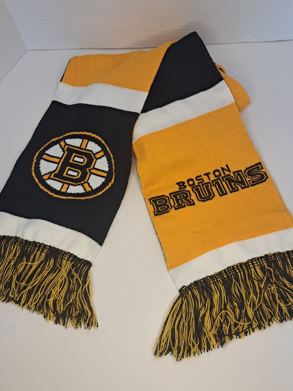 Boston Bruins Scarf NHL Hockey Official Team logo by FOCO, 62"L x 6'5"W